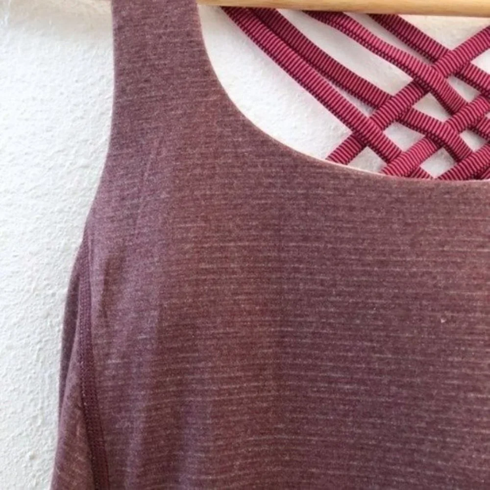 LULULEMON Slay The Studio 2-In-1 Medium Support Size 4‎ - Picture 5 of 9